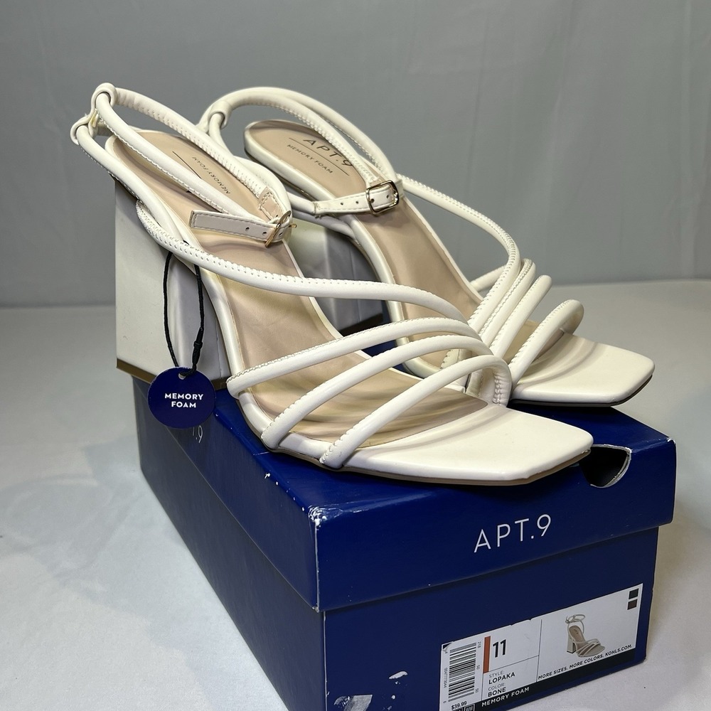New Women's Size 11 APT.9 Lopaka Bone Strappy Block Heel Sandals Memory Foam